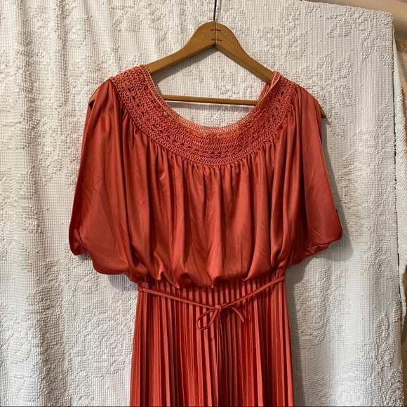 Vintage 70's Pleated Maxi Dress Off the Shoulder Sleeve Crochet Trim Satin - Picture 4 of 16